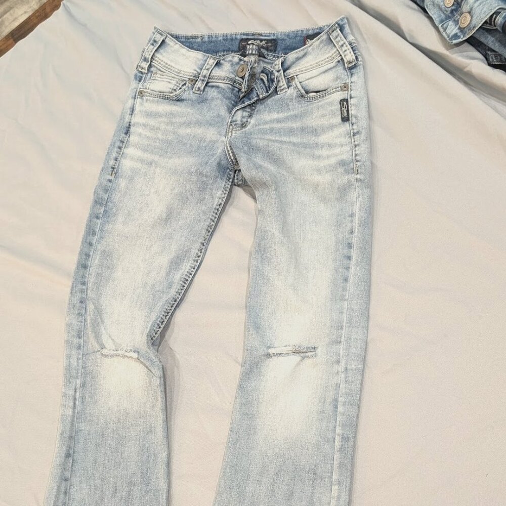 Suki Mid Rise Slim Bootcut Jeans